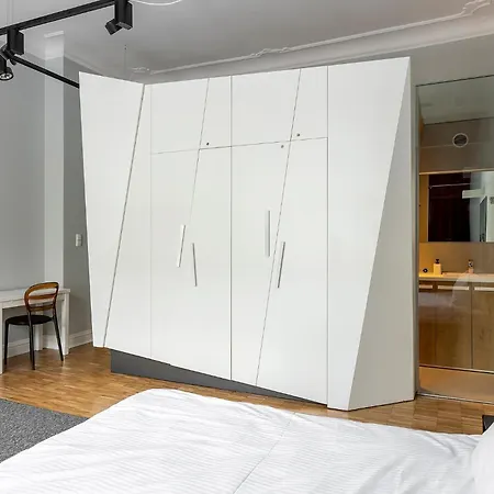 Appartamento Chelmonskiego 8-03 By Farkas *