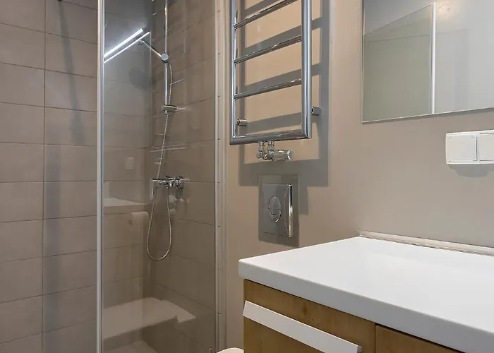 Chelmonskiego 8-03 By Farkas Познань